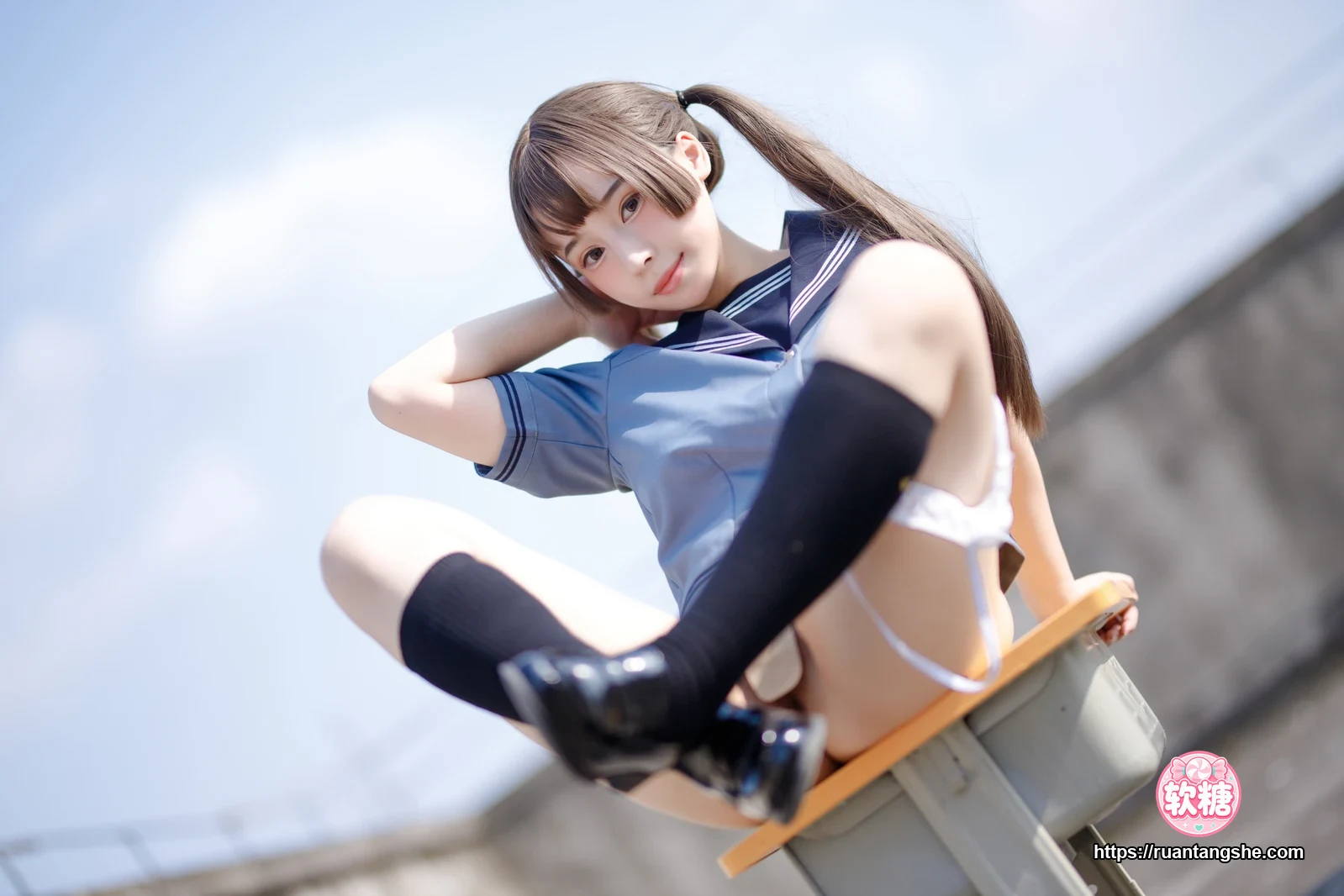 胡桃Kurumi 胡桃 NO.004 - 天台的爱之告白