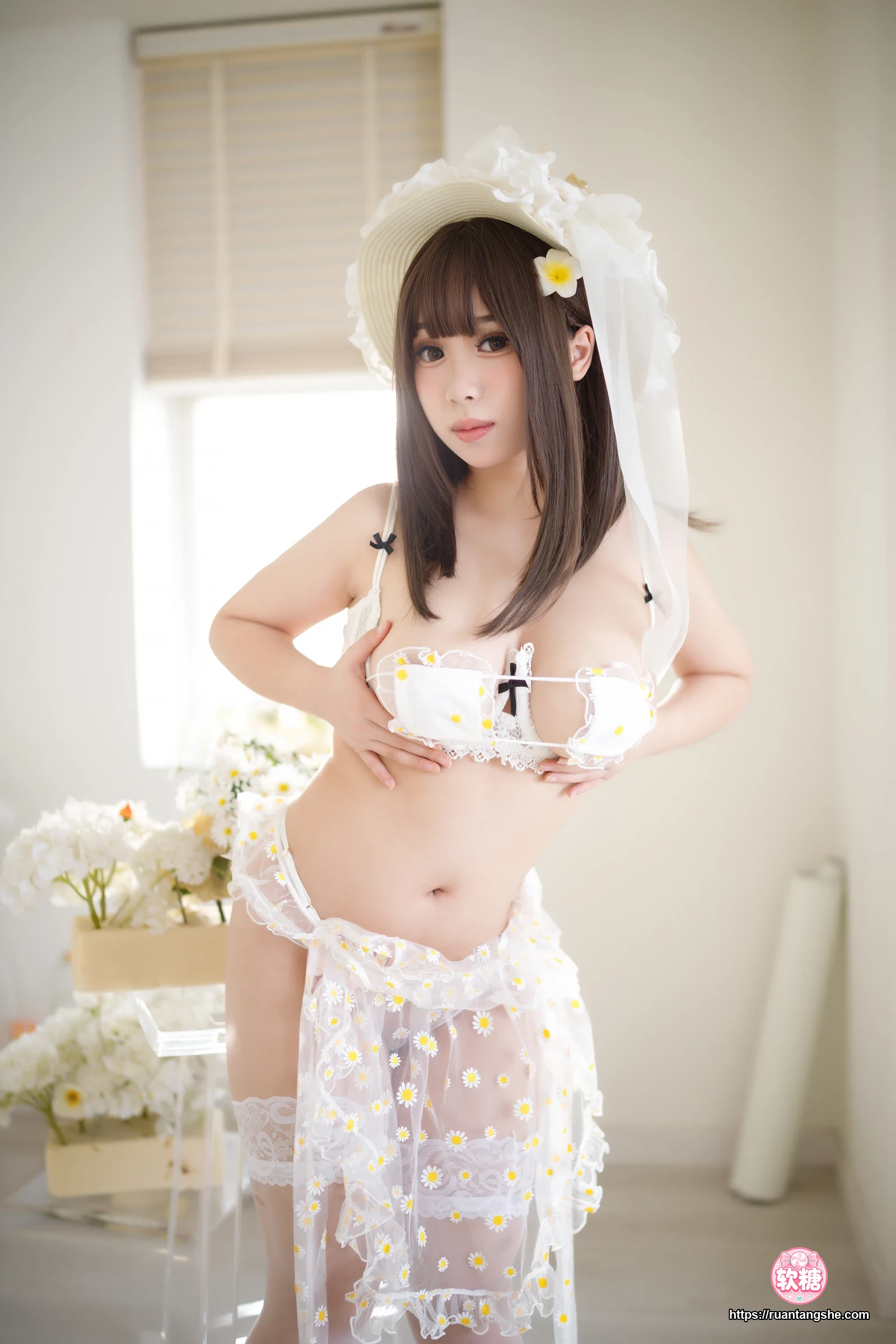 胡桃Kurumi 胡桃 NO.009 - 追光雏菊