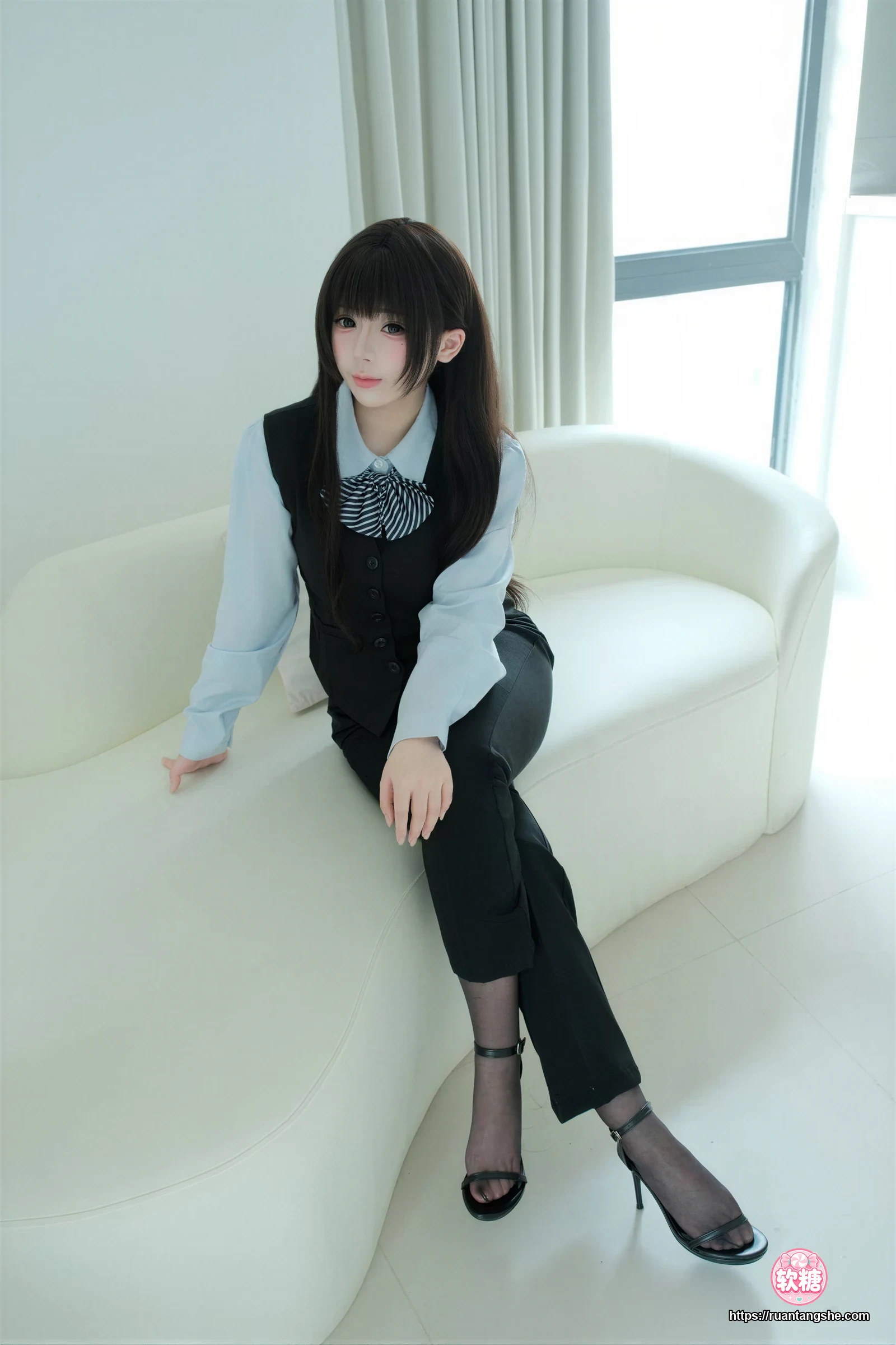 胡桃Kurumi 胡桃 NO.037 - 裤里丝的秘密