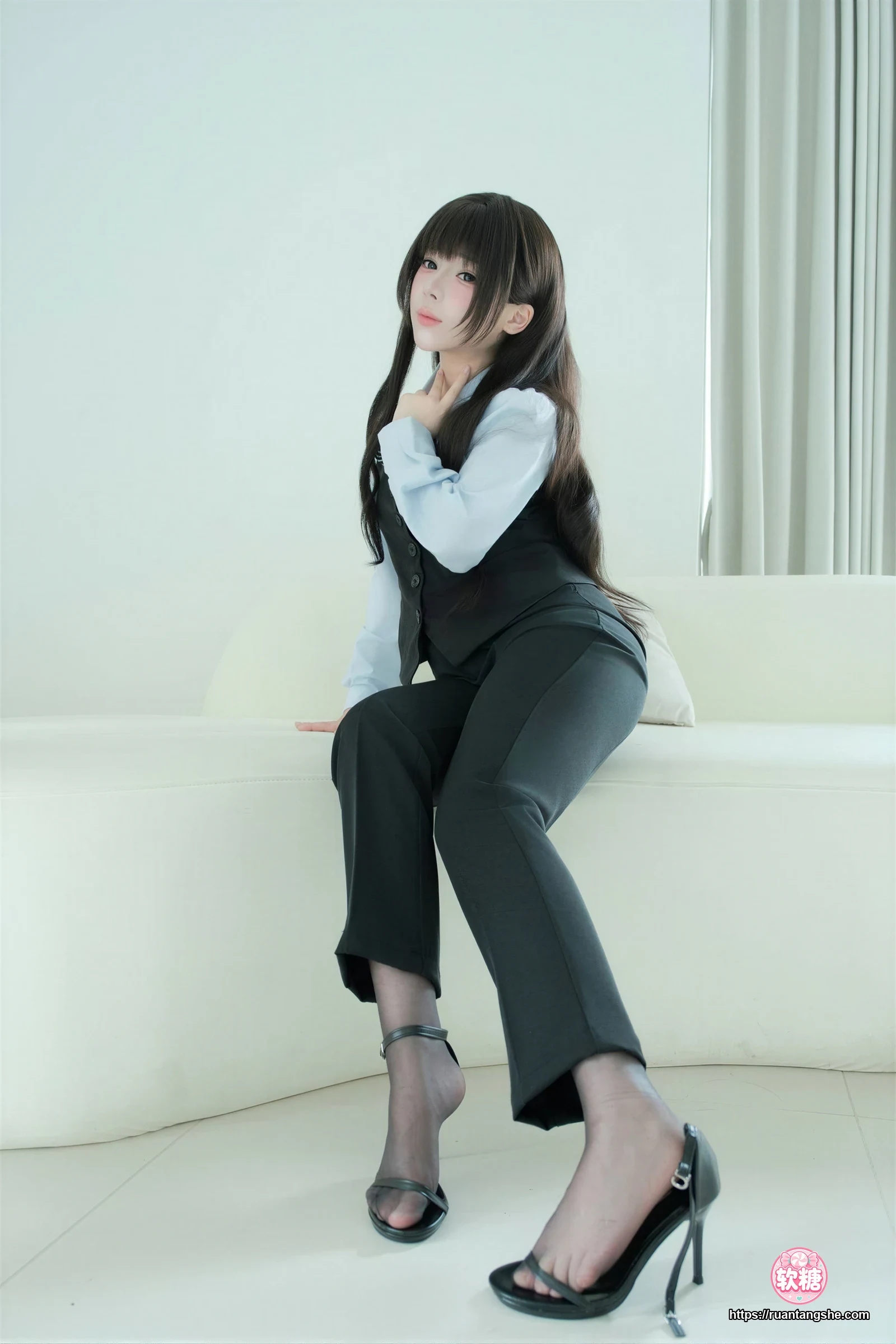 胡桃Kurumi 胡桃 NO.037 - 裤里丝的秘密