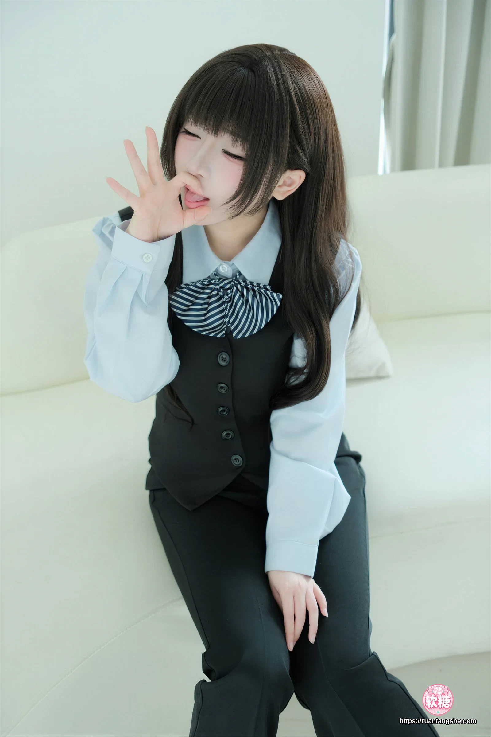 胡桃Kurumi 胡桃 NO.037 - 裤里丝的秘密