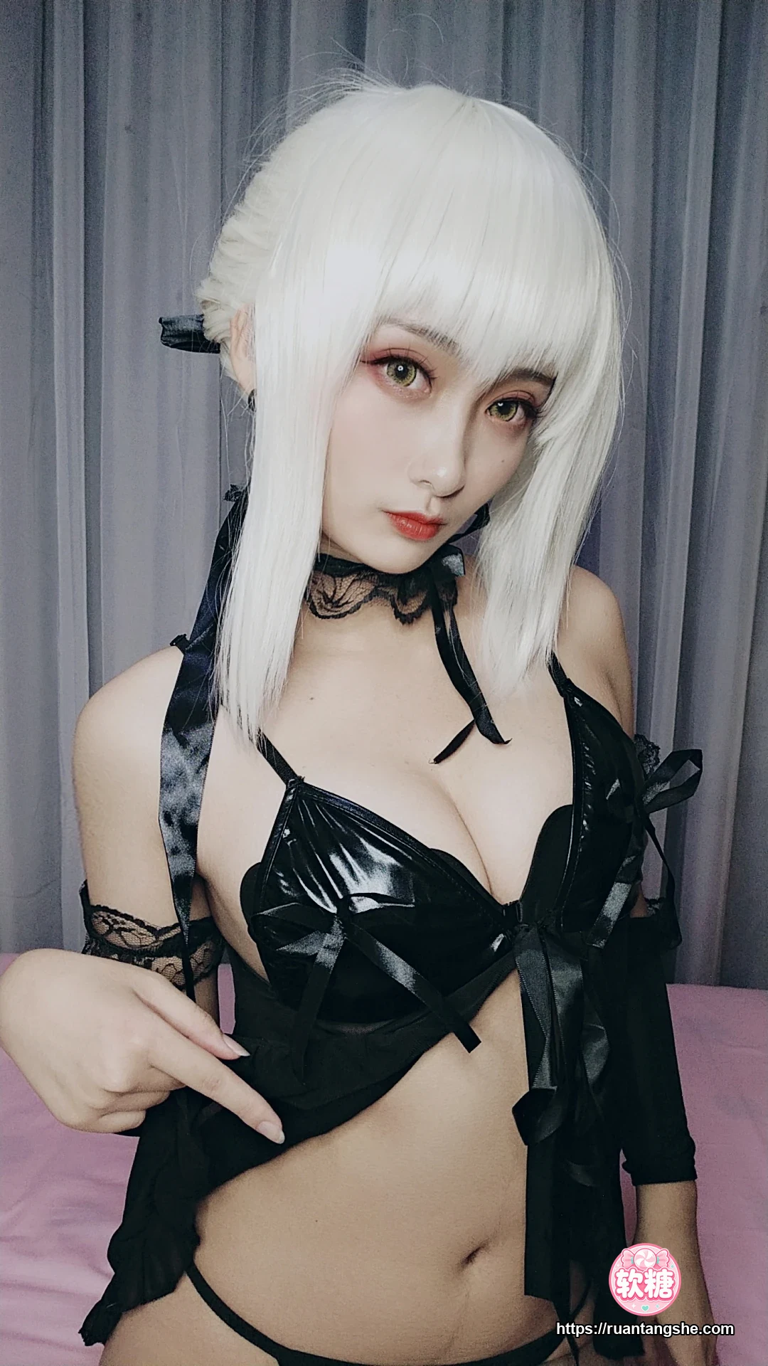 洛璃LoLiSAMA 洛璃LoLiSAMA NO.008 - FGO黑呆睡衣王座