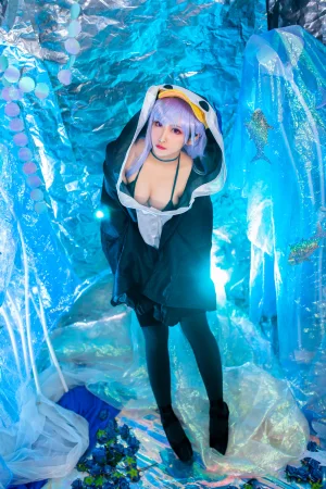 洛璃LoLiSAMA《水着莉莉丝》写真图集 32P｜在线预览与图包下载