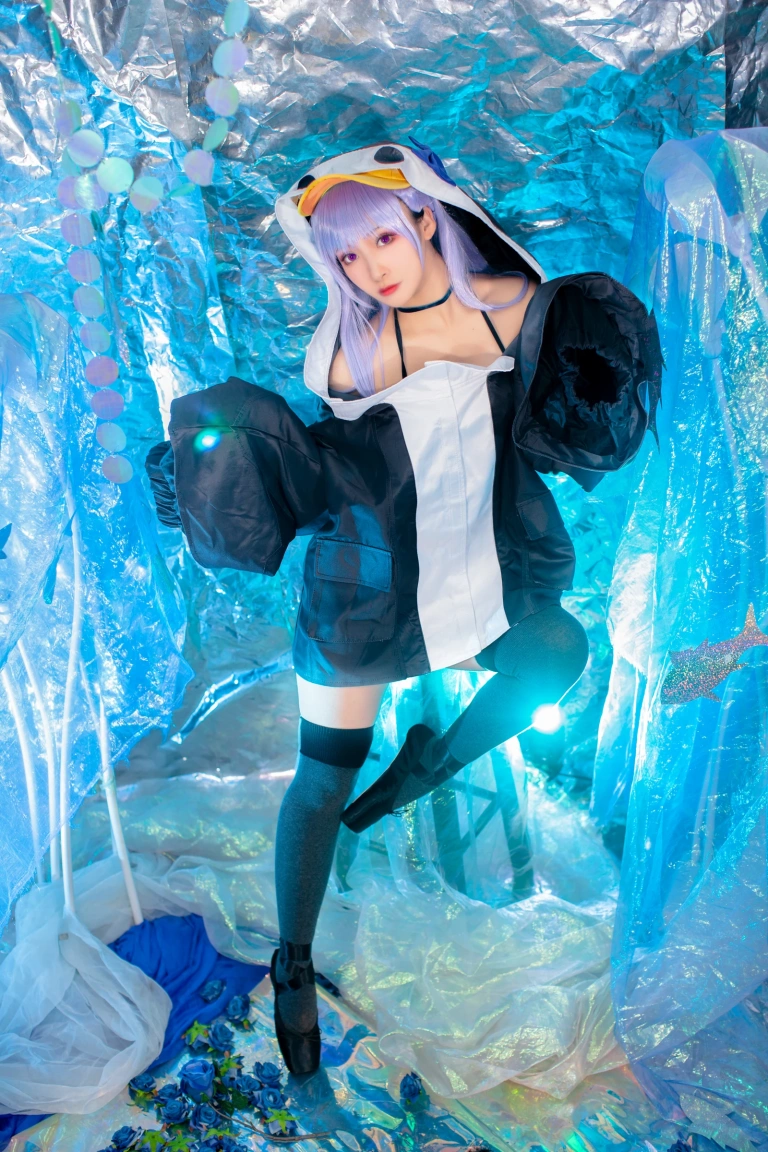 洛璃LoLiSAMA《水着莉莉丝》写真图集 32P｜在线预览与图包下载