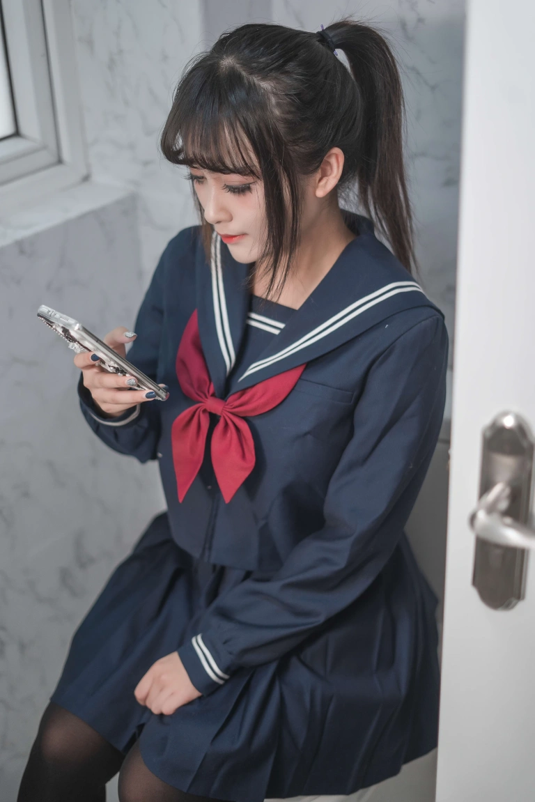 洛璃LoLiSAMA《JK》写真图集 62P｜在线预览与图包下载