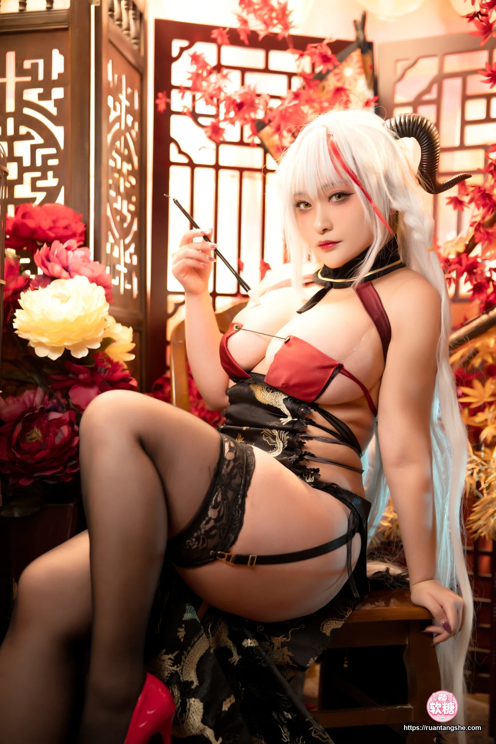 洛璃LoLiSAMA 洛璃LoLiSAMA NO.044 - 埃吉尔旗袍 金龙腾祥云