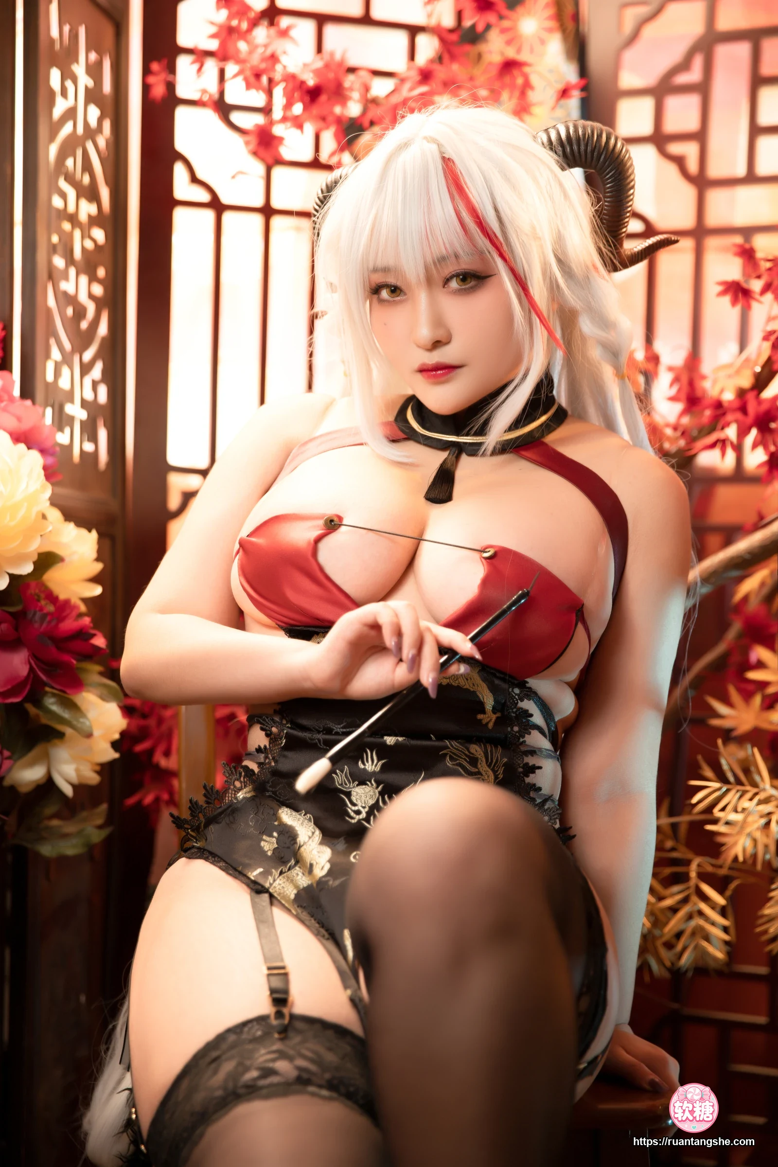 洛璃LoLiSAMA 洛璃LoLiSAMA NO.044 - 埃吉尔旗袍 金龙腾祥云