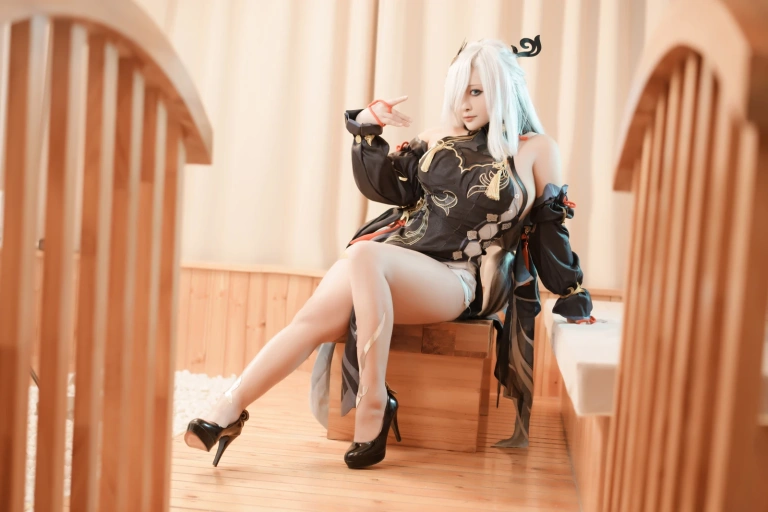 洛璃LoLiSAMA《申鹤》写真图集 83P+1V｜在线预览与图包下载
