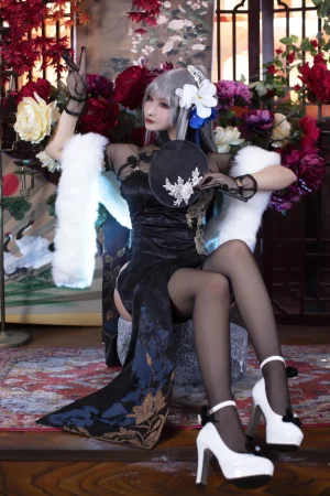 洛璃LoLiSAMA《碧蓝航线·路易九世旗袍》写真图集 43P｜在线预览与图包下载