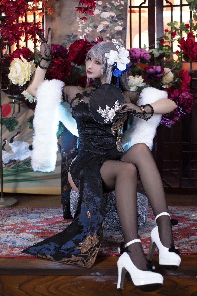 洛璃LoLiSAMA《碧蓝航线·路易九世旗袍》写真图集 43P｜在线预览与图包下载