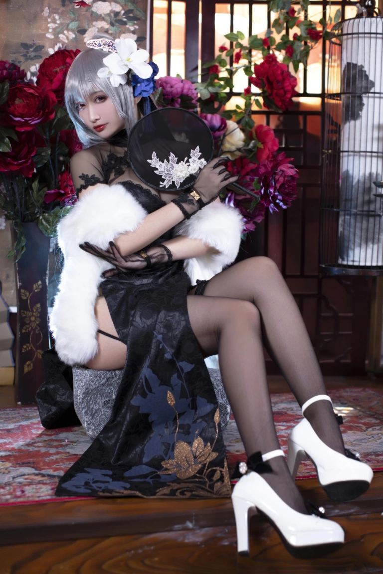 洛璃LoLiSAMA《碧蓝航线·路易九世旗袍》写真图集 43P｜在线预览与图包下载