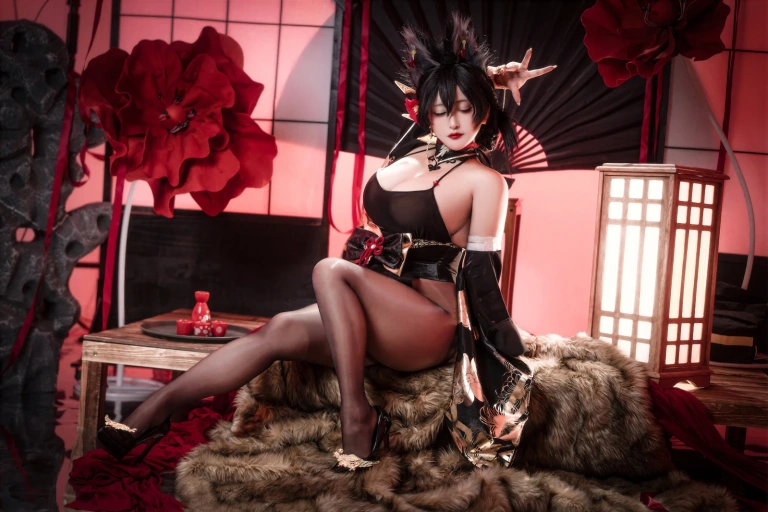 洛璃LoLiSAMA《碧蓝航线 近江 原皮》写真图集 67P｜在线预览与图包下载