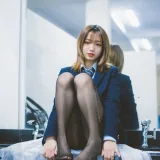 柒柒_Lust77《深夜公园JK》写真图集 35P｜在线预览与图包下载