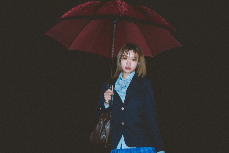 柒柒_Lust77《深夜公园JK》写真图集 35P｜在线预览与图包下载