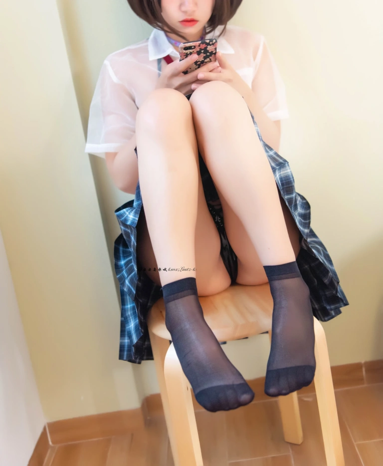 柒柒_Lust77《晚间约会》写真图集 40P｜在线预览与图包下载
