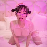 柒柒_Lust77《粉红护士》写真图集 35P｜在线预览与图包下载