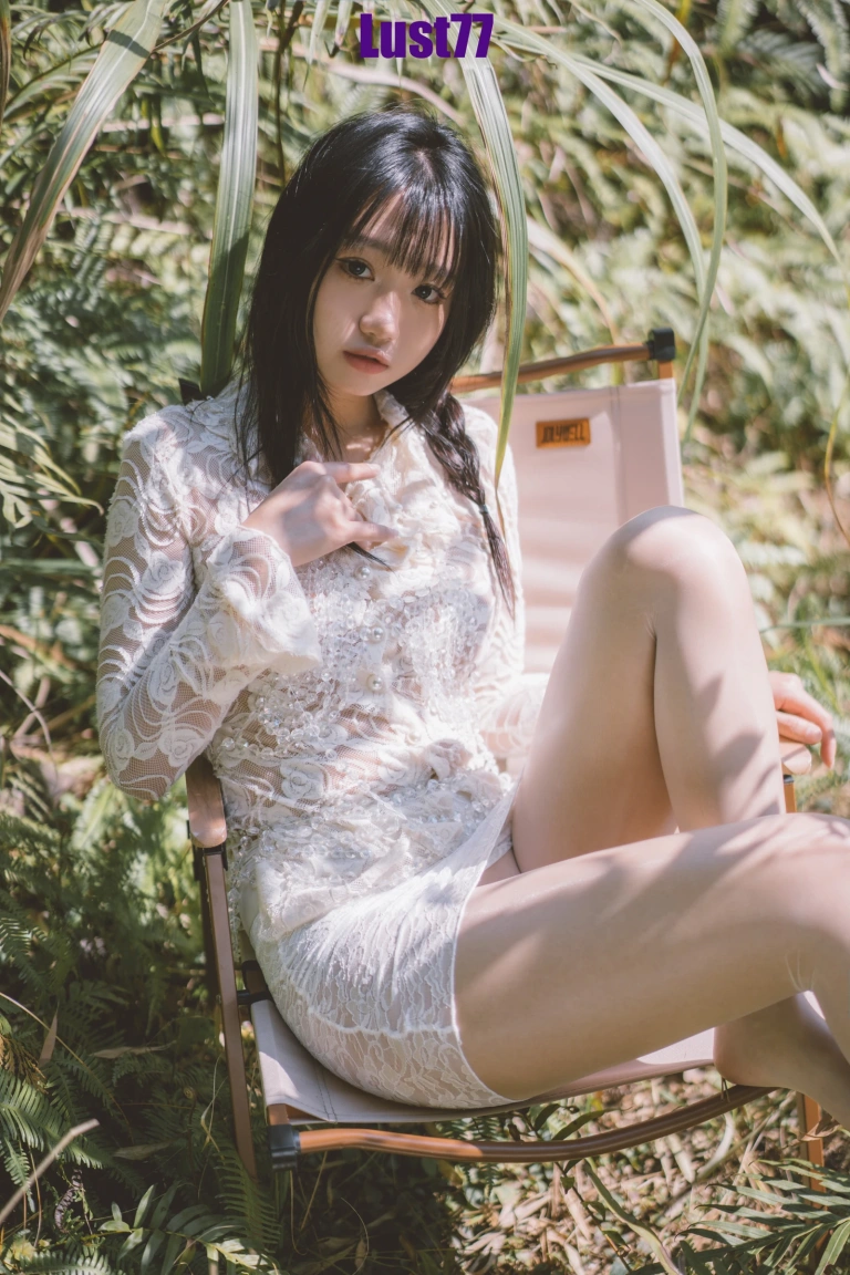 柒柒_Lust77《夏树繁花》写真图集 64P+1V｜在线预览与图包下载