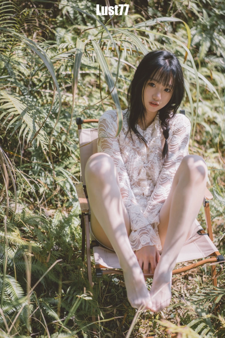柒柒_Lust77《夏树繁花》写真图集 64P+1V｜在线预览与图包下载