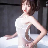 柒柒_Lust77《激凸死库水X白色Spa》写真图集 34P｜在线预览与图包下载