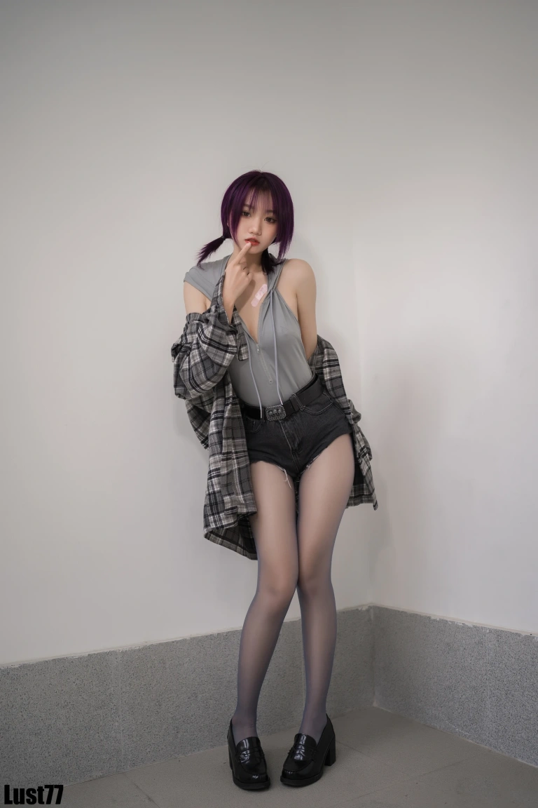 柒柒_Lust77《小灰兔》写真图集 70P+1V｜在线预览与图包下载