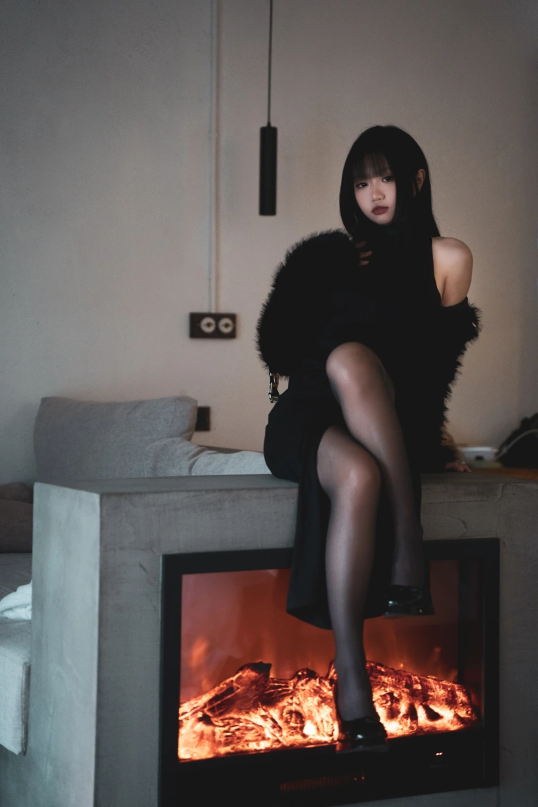 柒柒_Lust77《清寂》写真图集 22P｜在线预览与图包下载