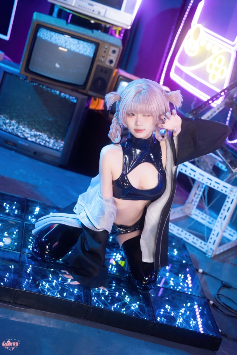 柒柒_Lust77《彻夜之歌 常服七草荠》写真图集 41P｜在线预览与图包下载