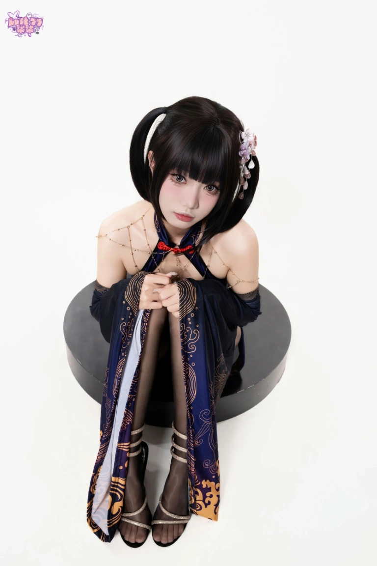 柒柒_Lust77《紫电》写真图集 69P｜在线预览与图包下载