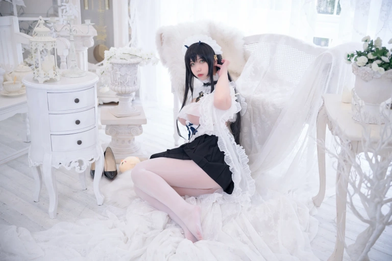 Meroko_魅瞳《碧蓝航线 不挠女仆没干劲的小姐姐》写真图集 53P｜在线预览与图包下载