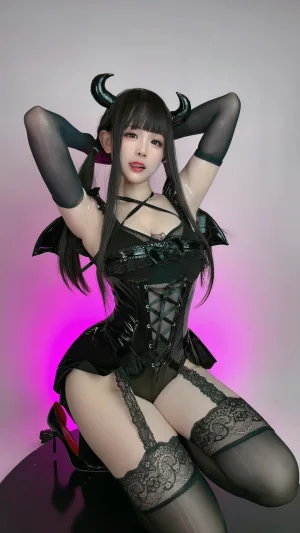 miko酱ww《mikoの蛇蝎魅魔》写真图集 31P｜在线预览与图包下载