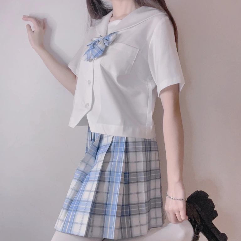 miko酱ww《自拍系列mikoの白丝02》写真图集 225P｜在线预览与图包下载
