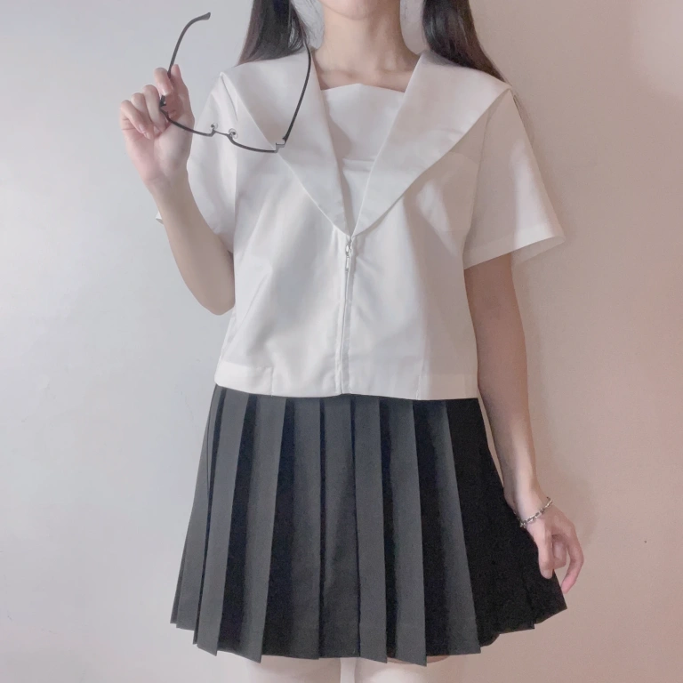 miko酱ww《自拍系列mikoの白丝03》写真图集 201P｜在线预览与图包下载