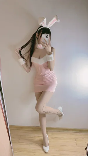 miko酱ww《自拍系列mikoの肉丝01》写真图集 114P｜在线预览与图包下载