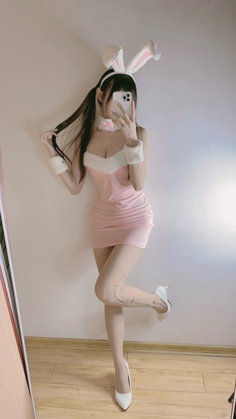 miko酱ww《自拍系列mikoの肉丝01》写真图集 114P｜在线预览与图包下载