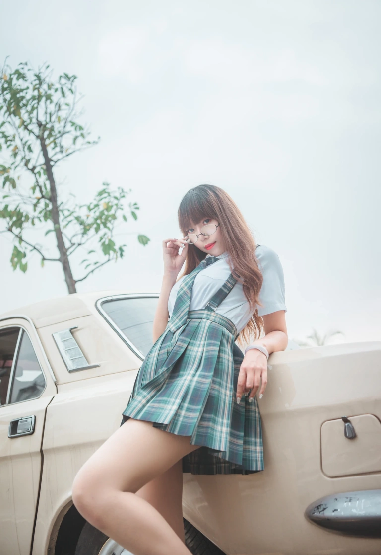 Money冷冷《JK》写真图集 9P｜在线预览与图包下载