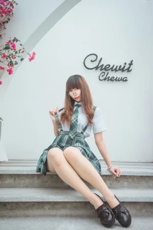Money冷冷《JK》写真图集 9P｜在线预览与图包下载
