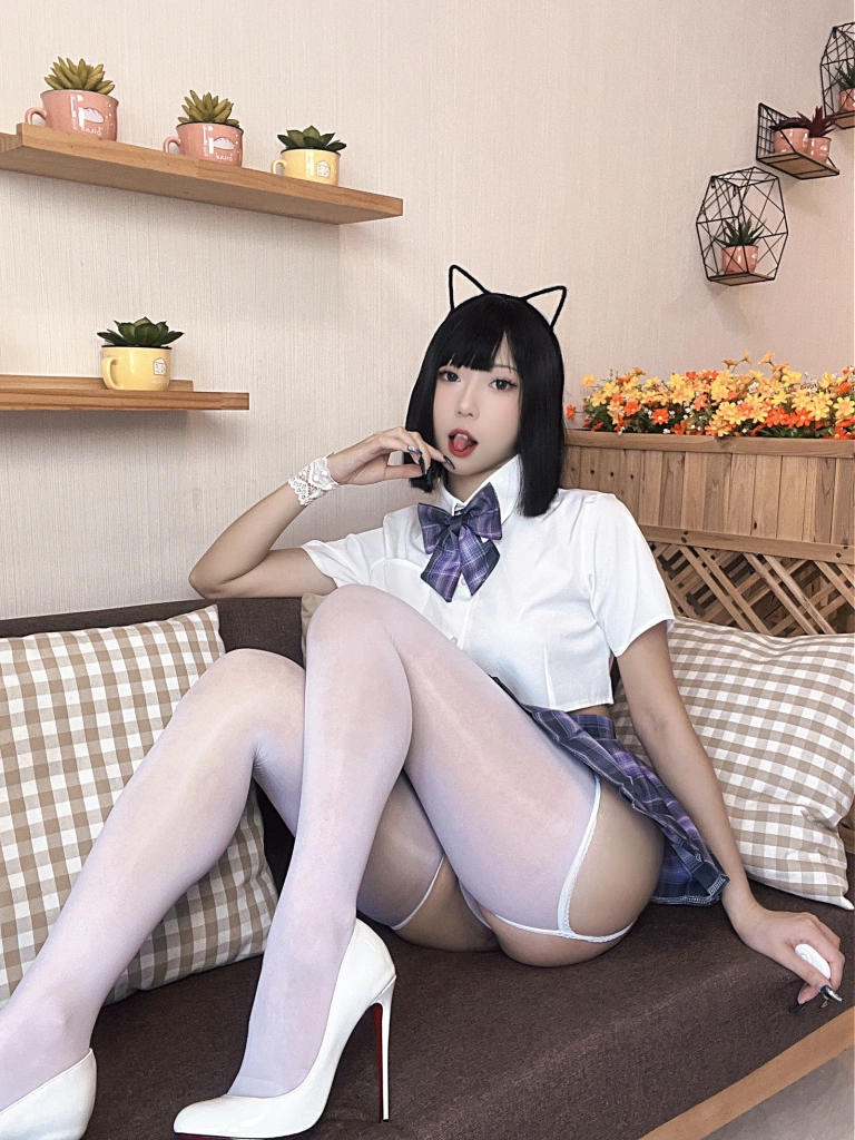 Money冷冷《JK喵酱》写真图集 74P+2V｜在线预览与图包下载
