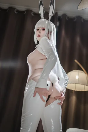 Natsuko_夏夏子《NIKKE 布兰儿 逆兔女郎》写真图集 81P｜在线预览与图包下载