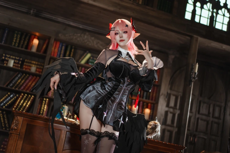 Natsuko_夏夏子《绝区零 雷米尔》写真图集 89P｜在线预览与图包下载