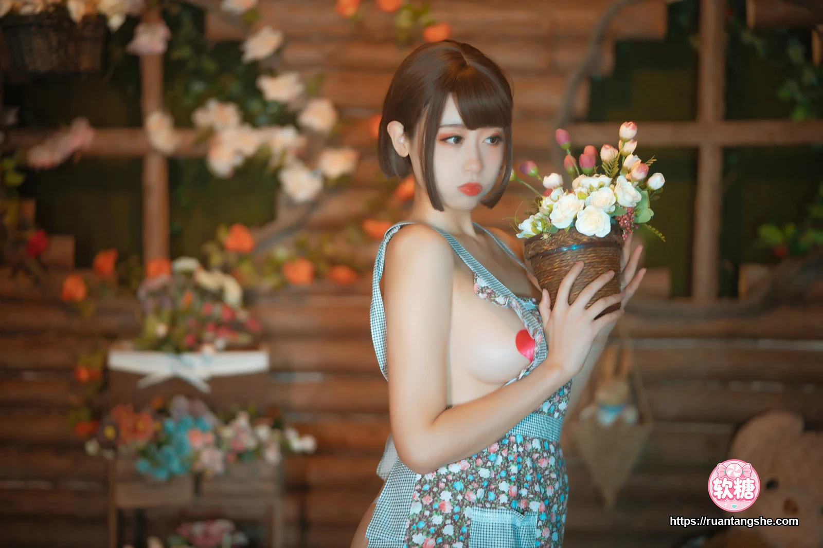 奈汐酱nice 奈汐酱nice NO.011 - 老板娘2 勤劳的老板娘