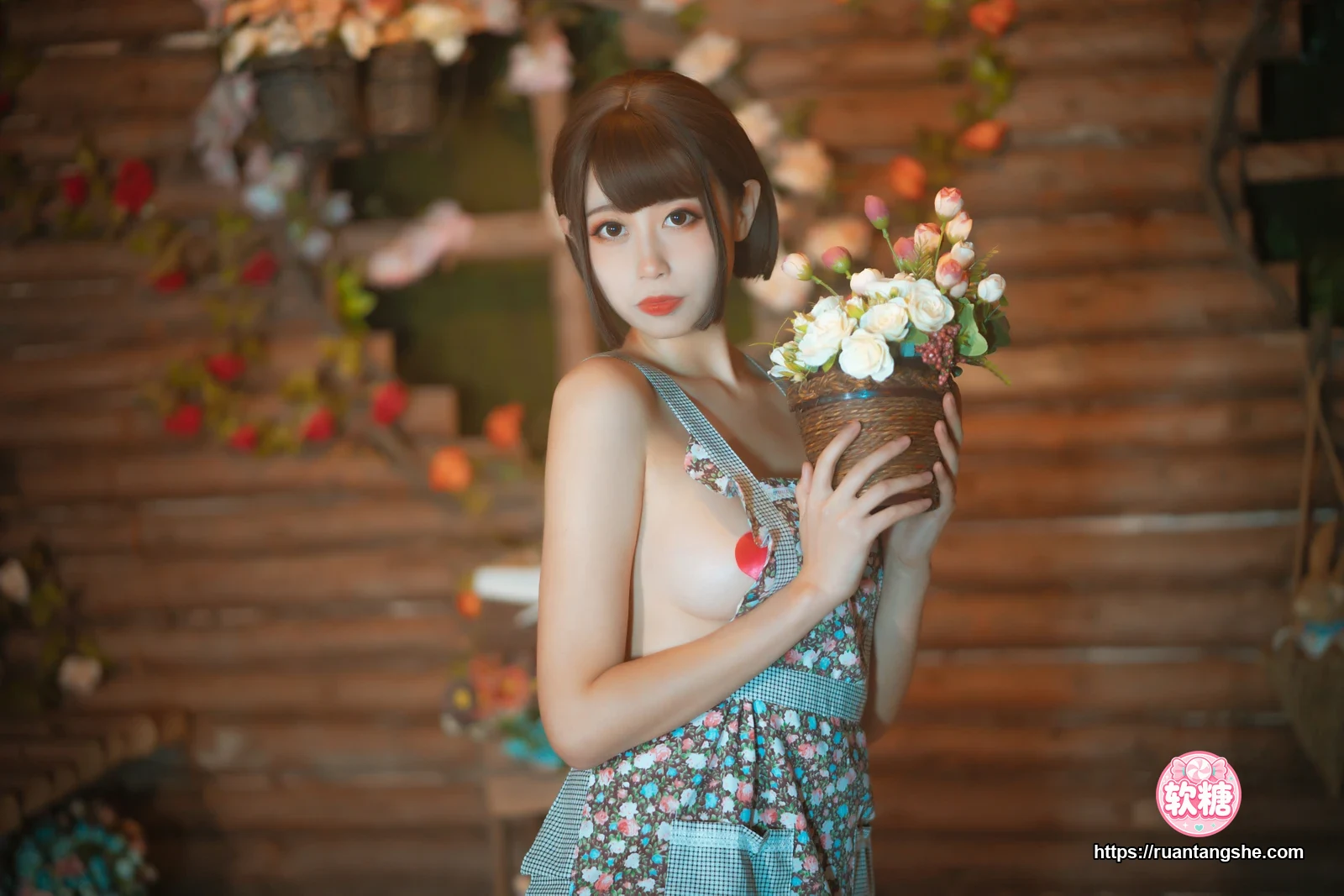 奈汐酱nice 奈汐酱nice NO.011 - 老板娘2 勤劳的老板娘