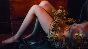 奈汐酱nice《小雏菊》写真图集 18P｜在线预览与图包下载