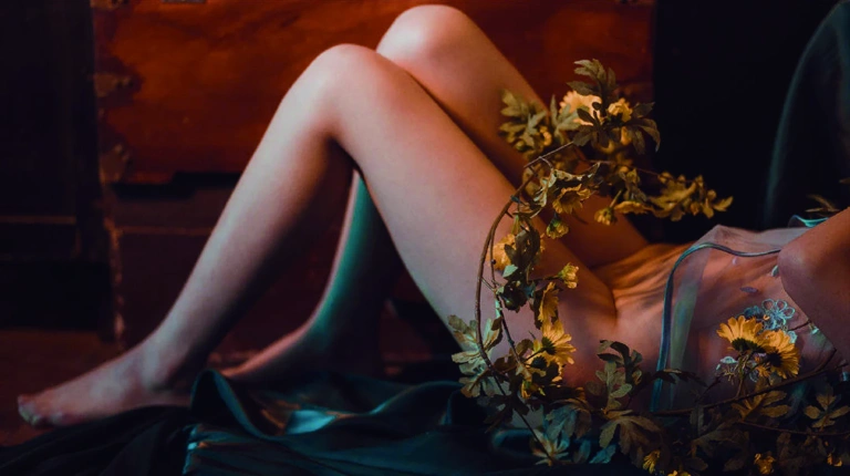 奈汐酱nice《小雏菊》写真图集 18P｜在线预览与图包下载