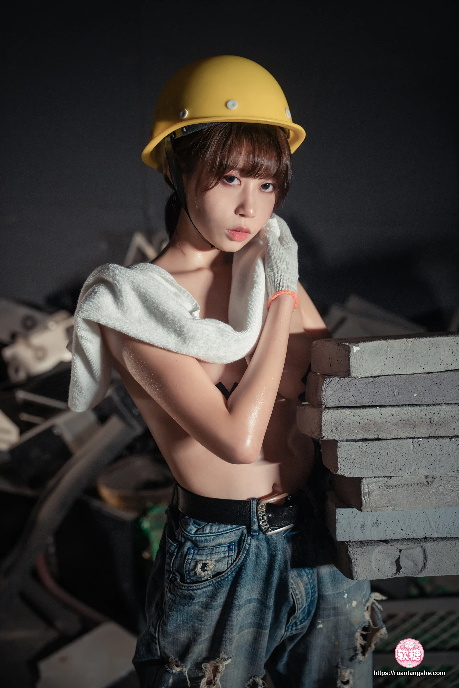 奈汐酱nice 奈汐酱nice NO.022 - 咱们工人有力量