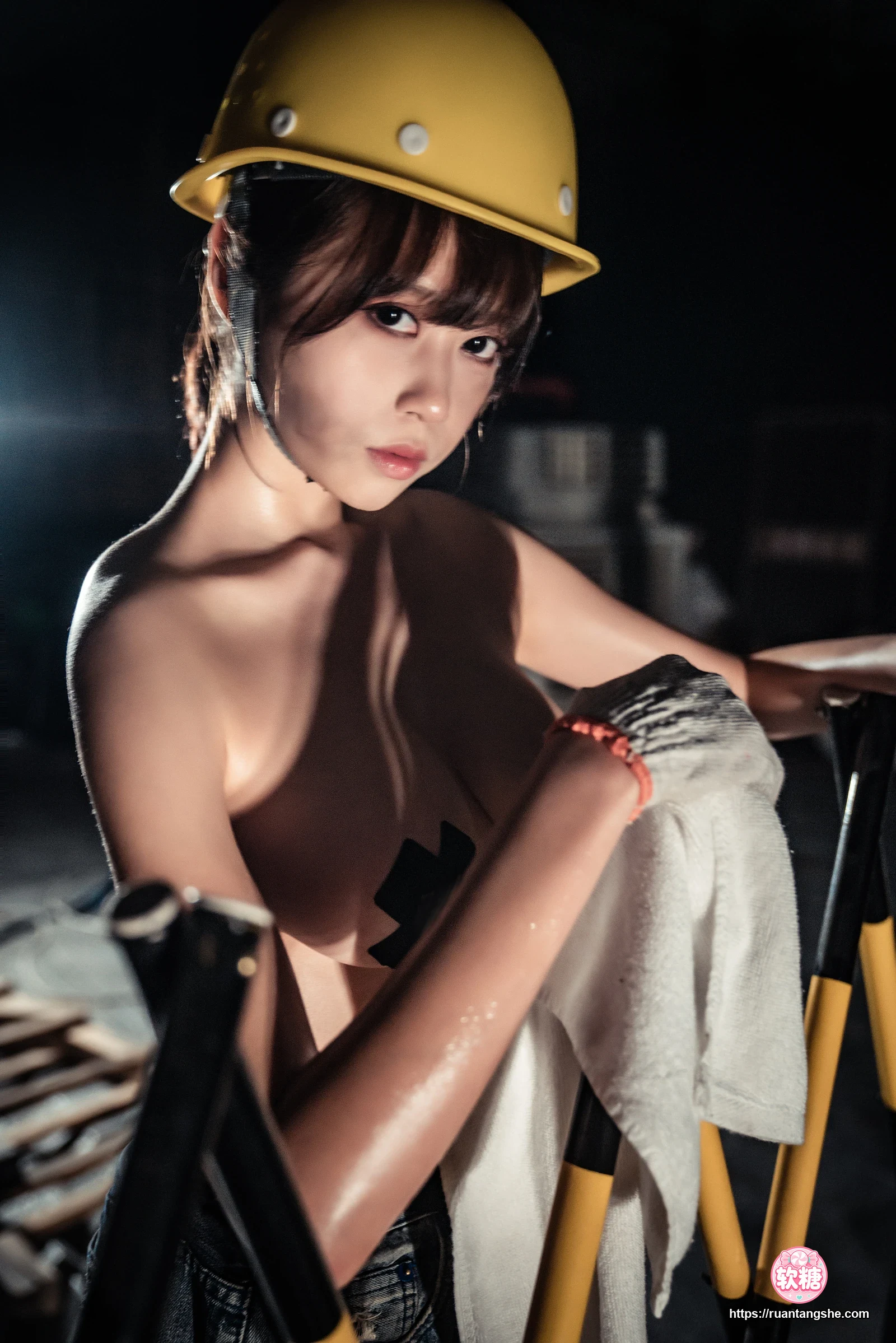 奈汐酱nice 奈汐酱nice NO.022 - 咱们工人有力量