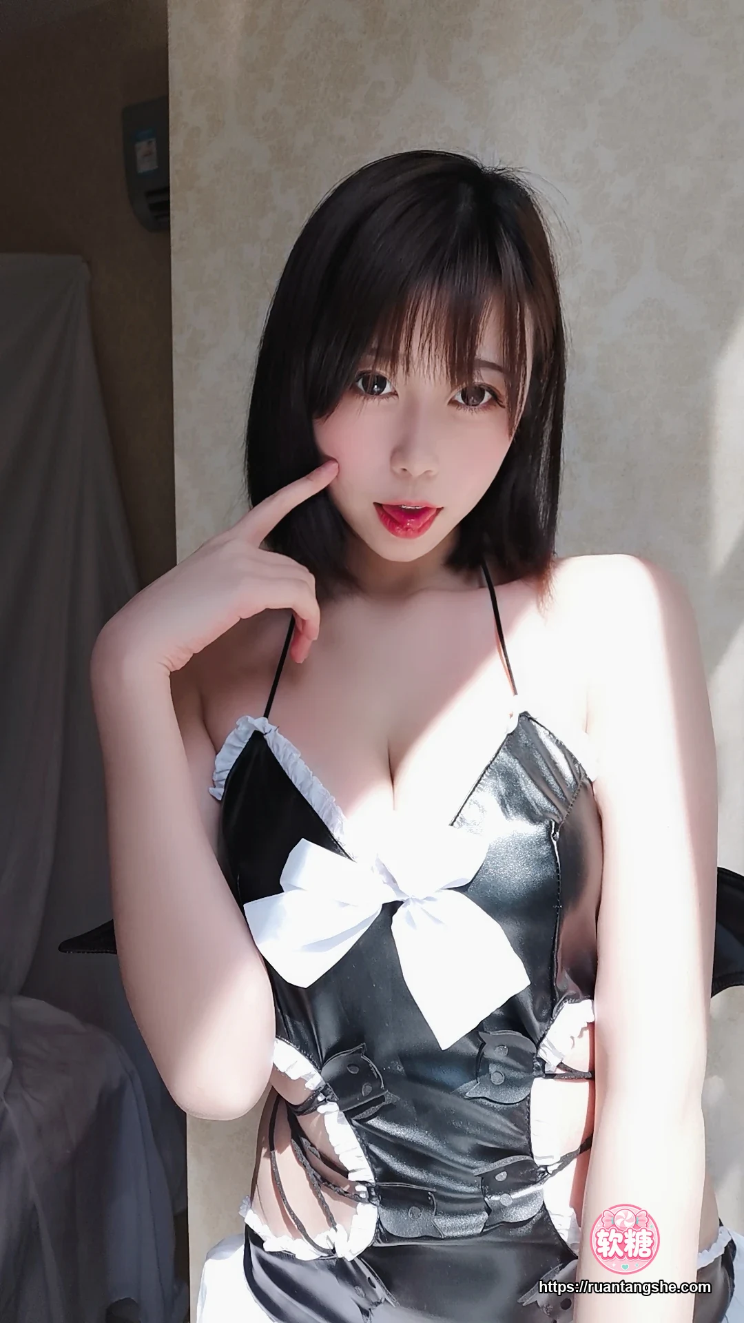 奈汐酱nice 奈汐酱nice NO.026 - 9号自拍本 可可乐乐