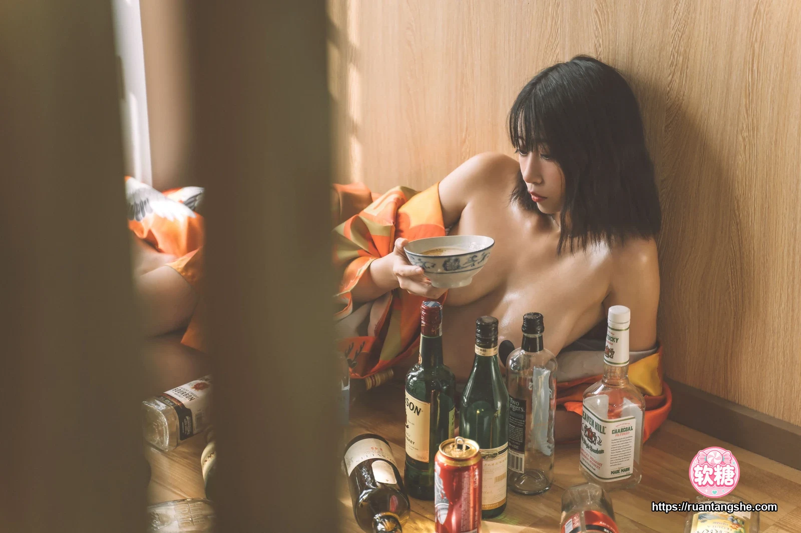 奈汐酱nice 奈汐酱nice NO.028 - 消愁