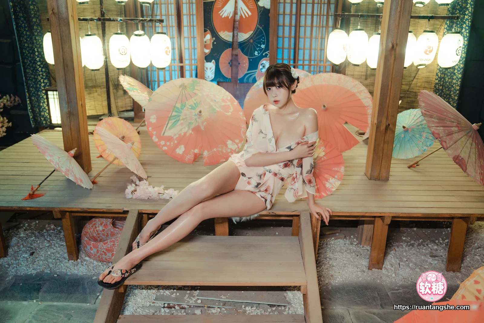 奈汐酱nice 奈汐酱nice NO.040 - 老板娘 4.0