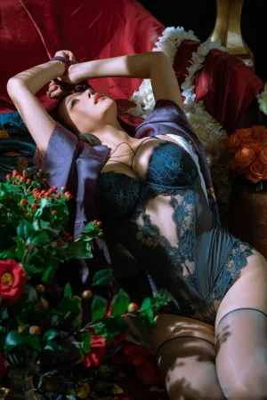 奈汐酱nice&云溪溪《潮汐+月》写真图集 38P｜在线预览与图包下载