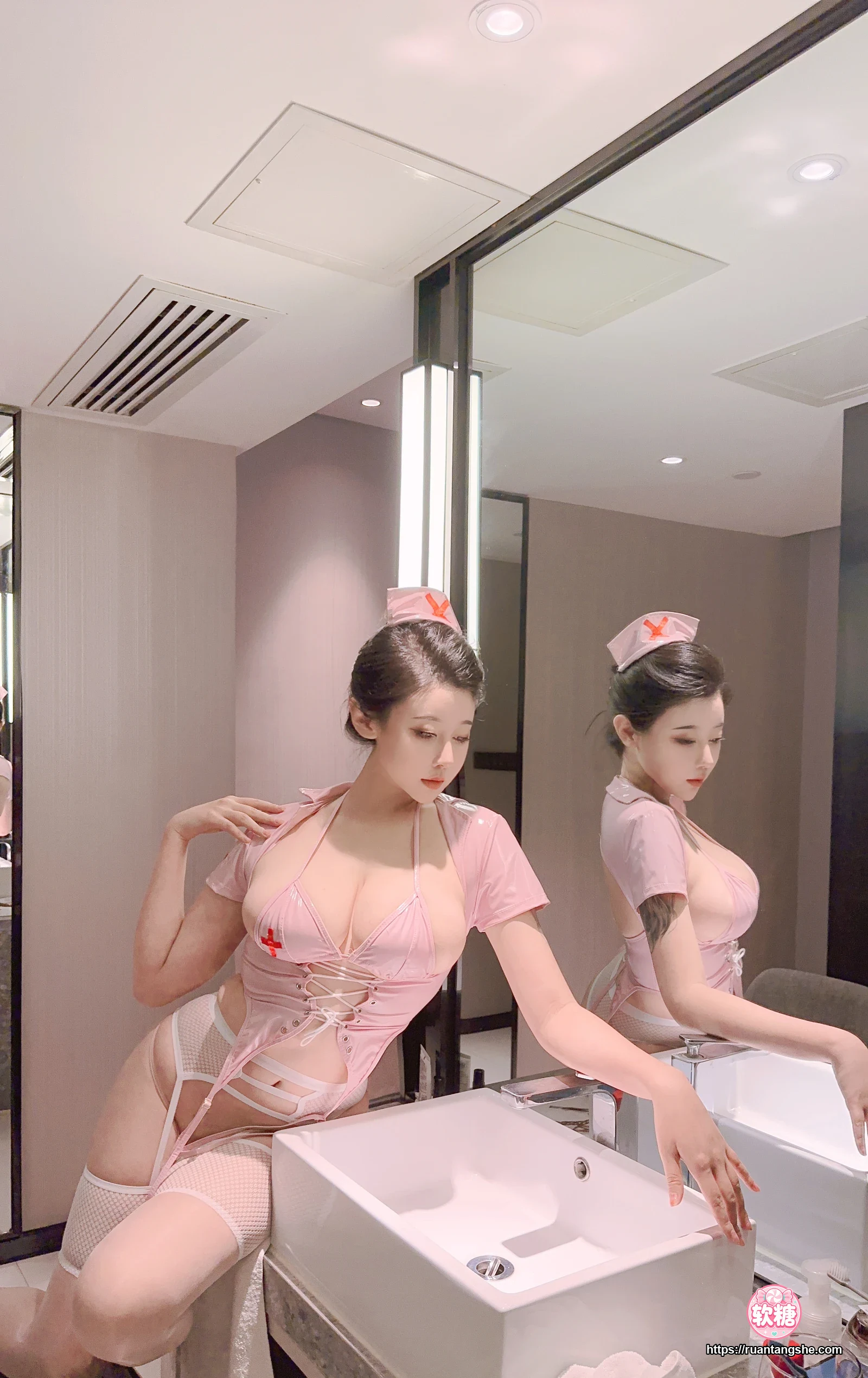 奈汐酱nice 奈汐酱nice NO.065 - 粉色护士