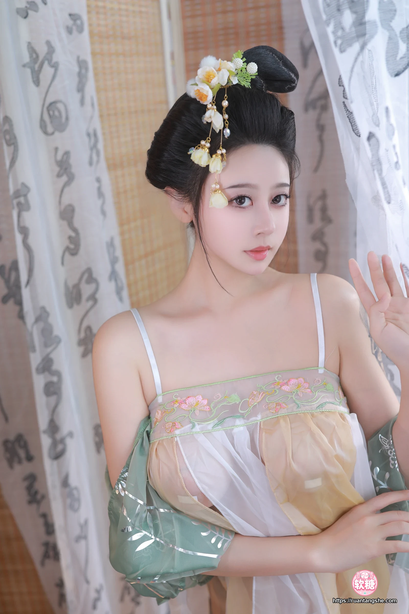 奈汐酱nice 奈汐酱nice NO.070 - 古风青纱曦